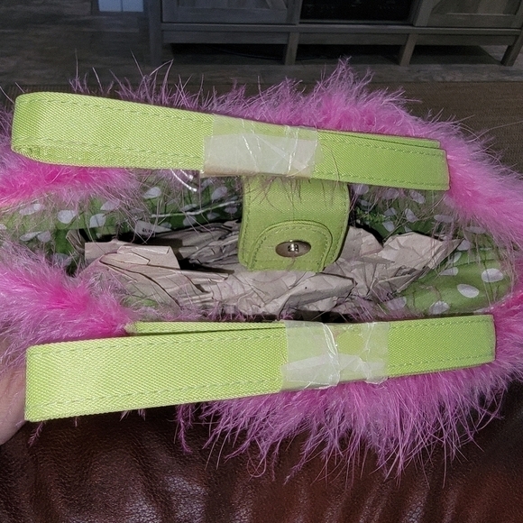 5/$13 Pink fuzzy boa accent around top Long strap Green & pink purse - Picture 15 of 16